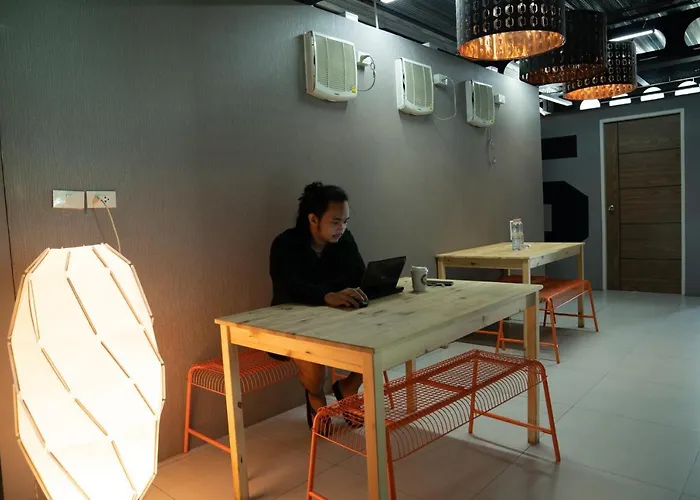 Guest house Coziness Is Near The - Budget Friendly ! Bangkok